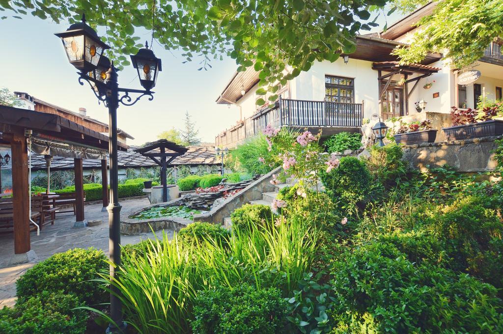 Family Hotel Fenerite Gabrovo Exterior foto