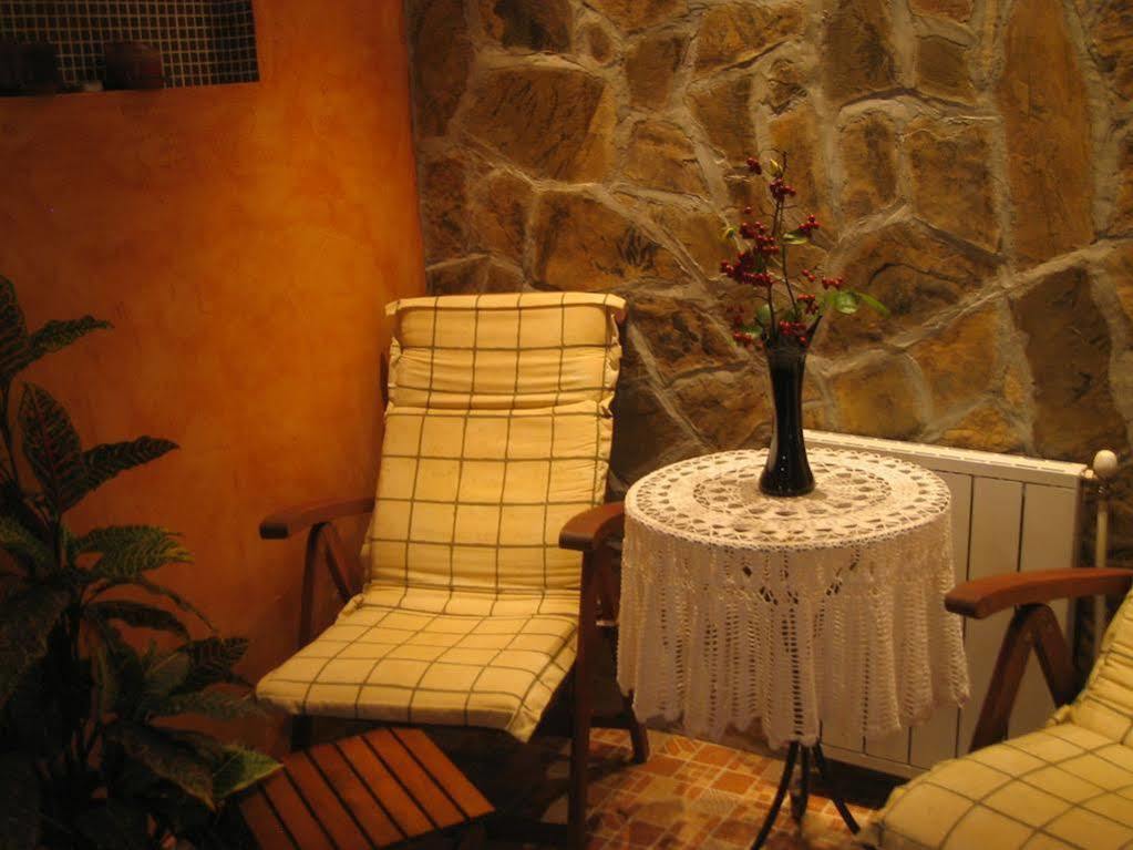 Family Hotel Fenerite Gabrovo Exterior foto